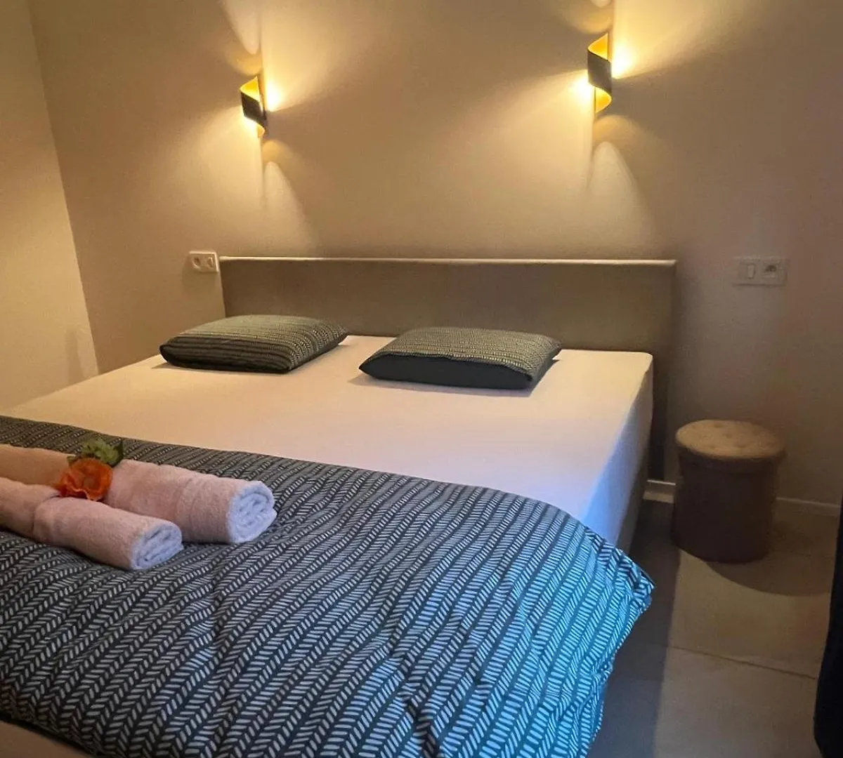 Ereva Seaside Cosy 1 Bedroom Apartment With Garden Ostend